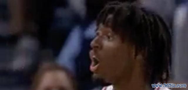 NBA大表哥后光细心!雄鹿客场大捷76东谈主