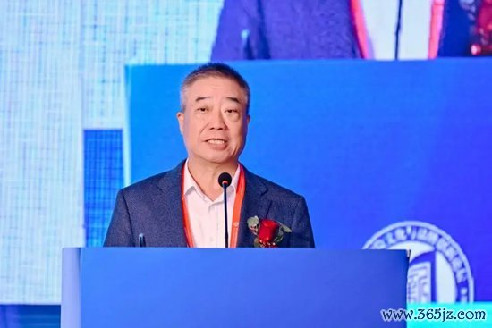 保障康养产业定约实践会长 何志光