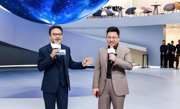 kaiyun网址还特牢固不迫！        这小伙子长得真